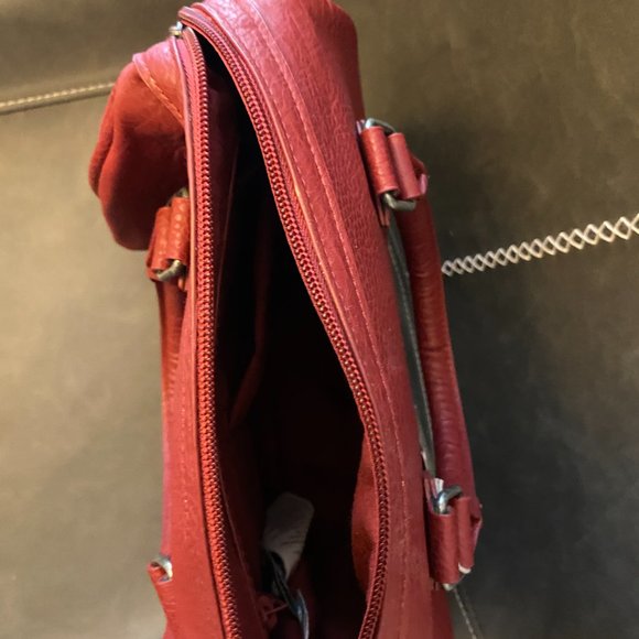 Bench vegan leather hand bag - Picture 3 of 3